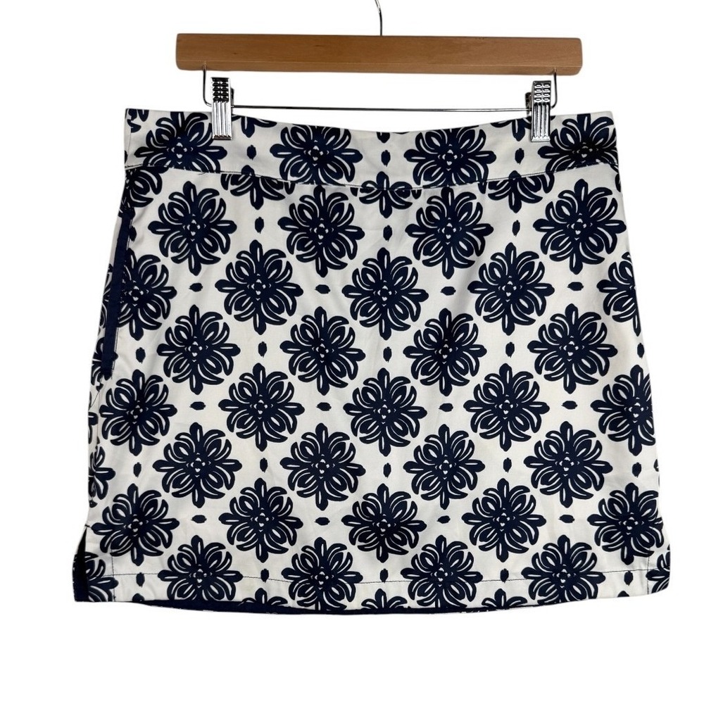 Vineyard Vines Ladies Performance Gold Skort Size 8 Blue White